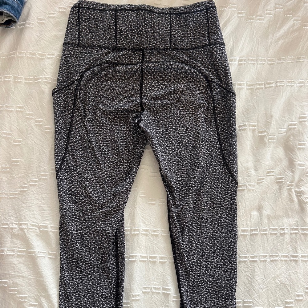 Lululemon fast and free tight size 8 speckled color